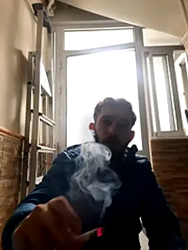 jorgeeetee18 online show from March 15, 2026, 9:22 pm