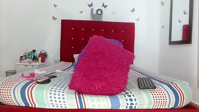 kattysex74 online show from September 20, 2025, 8:36 pm