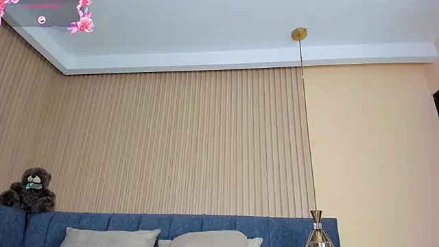 kathecute   online show from September 20, 2025, 1:43 am