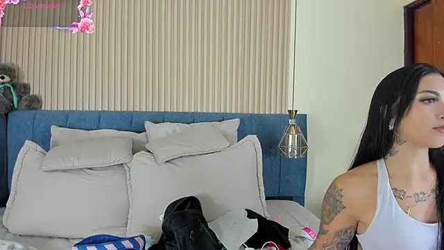 kathecute   online show from June 3, 2026, 1:39 am