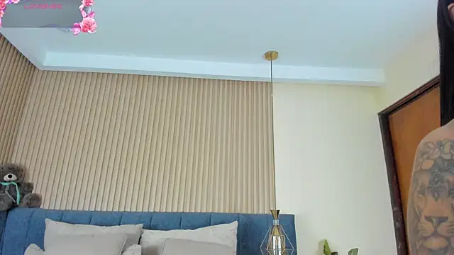 kathecute   online show from June 6, 2026, 1:44 am