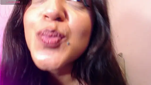 stephanyyx online show from September 30, 2025, 1:33 am