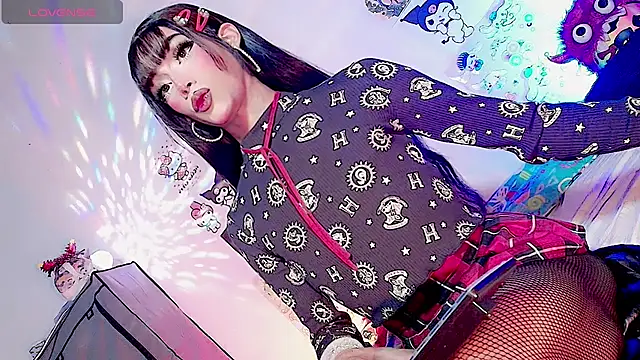 HELEM  S7 online show from November 17, 2025, 8:35 pm