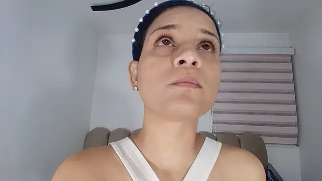 nicol f online show from March 14, 2026, 3:12 am