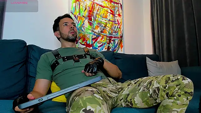 tommy raym0ndg online show from December 1, 2025, 1:28 am