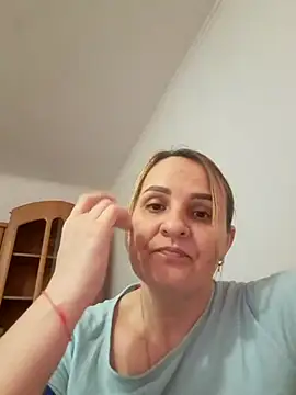 Malichkaanna30 online show from February 24, 2025, 1:42 pm