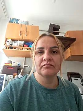 Snapshot of Malichkaanna30 chatting on February 21, 2026, 8:27 am Malichkaanna30 online show from February 21, 2026, 8:27 am