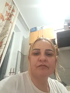 Malichkaanna30 online show from December 15, 2025, 5:52 pm