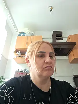 Snapshot of Malichkaanna30 chatting on April 12, 2026, 9:01 am Malichkaanna30 online show from April 12, 2026, 9:01 am