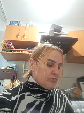 Malichkaanna30 online show from September 27, 2025, 8:31 am