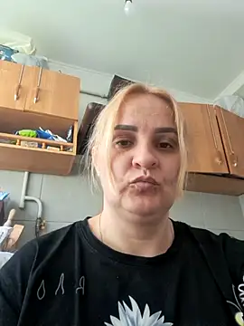 Snapshot of Malichkaanna30 chatting on April 13, 2026, 9:13 am Malichkaanna30 online show from April 13, 2026, 9:13 am