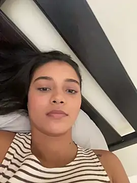 evely coelloo online show from March 13, 2025, 10:21 pm