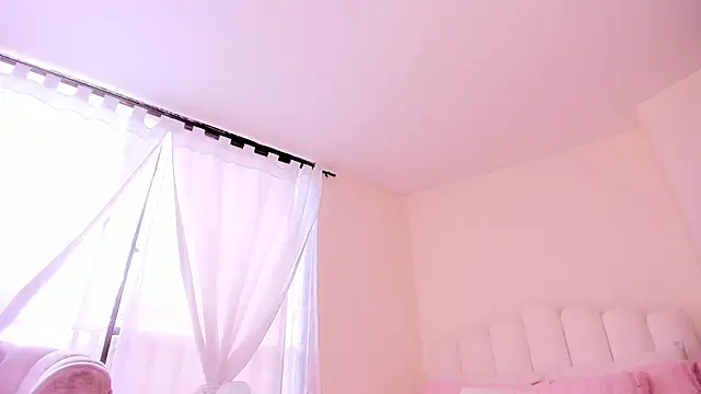 evely coelloo online show from October 9, 2025, 6:30 pm