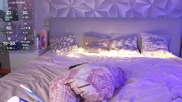 -HornyAngel- online show from November 9, 2025, 8:18 am