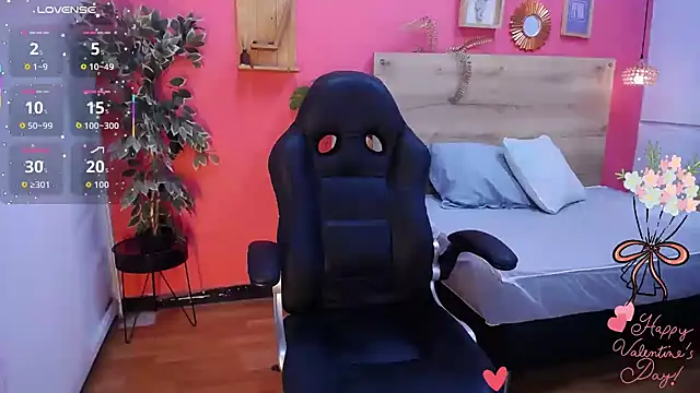 scarlet-foox online show from September 20, 2025, 11:37 am