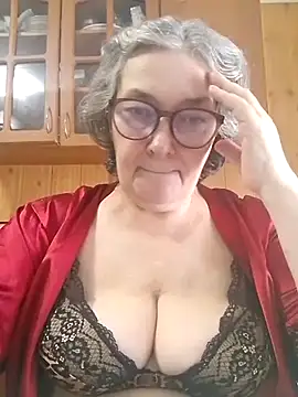 IrinaSweet54 online show from July 14, 2026, 9:03 am