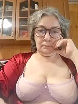 IrinaSweet54 online show from July 24, 2026, 10:11 am