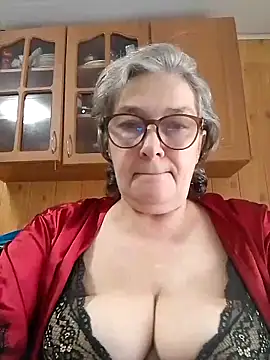 IrinaSweet54 online show from June 28, 2026, 9:04 am