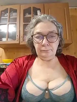IrinaSweet54 online show from July 28, 2026, 6:43 am