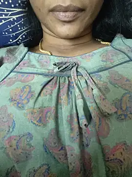 Ambika01 online show from May 24, 2026, 6:46 am