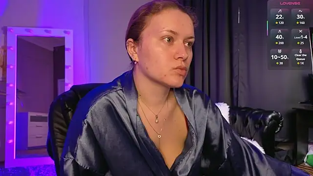 Ariell Margot  online show from May 15, 2026, 5:27 am