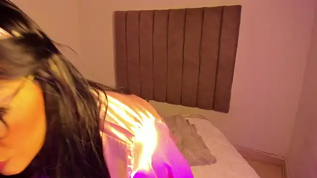 sarah  bigboobs online show from March 20, 2026, 10:05 am