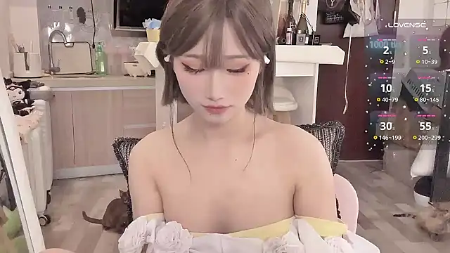 Snapshot of -XunMengLong- chatting on March 5, 2025, 8:10 pm -XunMengLong- online show from March 5, 2025, 8:10 pm