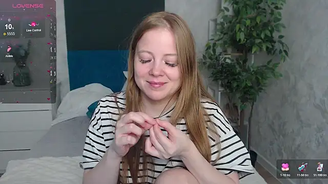 JennyyHot online show from March 15, 2026, 7:59 am