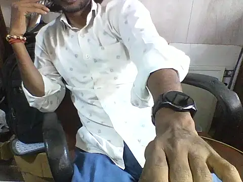 Snapshot of Desi_GfBf chatting on October 30, 2025, 5:17 am Desi GfBf online show from October 30, 2025, 5:17 am