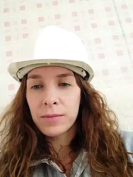 Snapshot of YourSuperModel chatting on May 25, 2026, 5:29 am YourSuperModel online show from May 25, 2026, 5:29 am