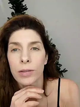 YourSuperModel online show from December 3, 2025, 2:16 pm