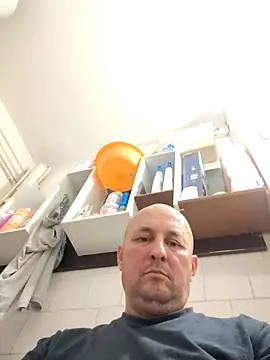 intx800 online show from November 11, 2025, 4:24 pm