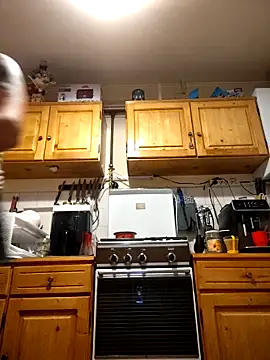 intx800 online show from October 10, 2025, 2:12 am