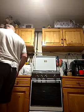 intx800 online show from March 20, 2025, 3:13 am