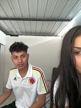 Snapshot of ValenSuarez25 chatting on June 27, 2026, 6:14 pm ValenSuarez25 online show from June 27, 2026, 6:14 pm