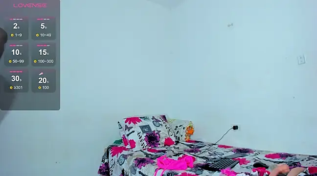 Snapshot of tisaya_8 chatting on February 20, 2025, 6:24 pm tisaya 8 online show from February 20, 2025, 6:24 pm