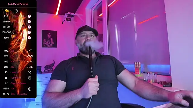 MAGABEAR077 online show from May 6, 2026, 11:14 am