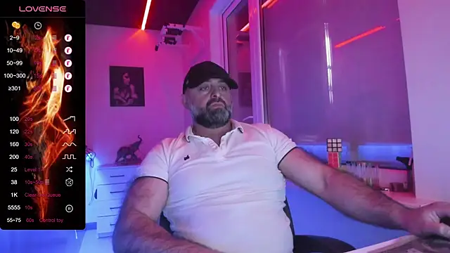 MAGABEAR077 online show from May 3, 2026, 4:06 am