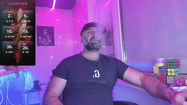 MAGABEAR077 online show from October 30, 2025, 8:17 pm