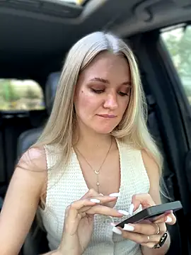 Devill Angel  online show from September 11, 2025, 11:21 am