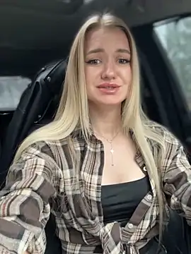 Devill Angel  online show from November 9, 2025, 9:13 am