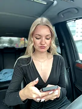 Devill Angel  online show from September 13, 2025, 10:04 am