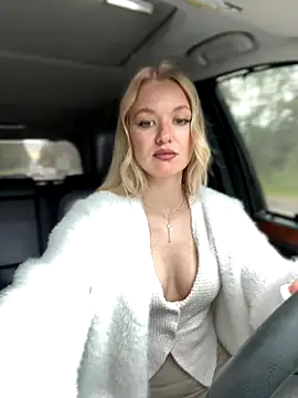 Devill Angel  online show from September 26, 2025, 11:06 am