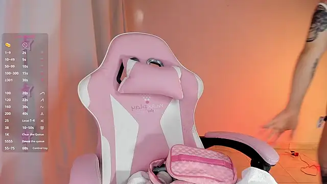 Kendall Bunnyy online show from June 25, 2026, 8:47 pm