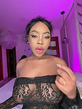 Lola King online show from May 12, 2026, 3:47 am
