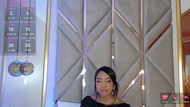 Lola King online show from October 20, 2025, 9:59 pm