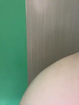 littlemelodi18 online show from March 11, 2026, 10:59 pm