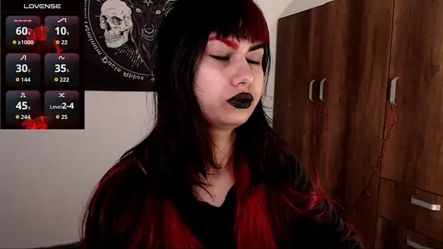 Snapshot of Little-Lucifer chatting on May 24, 2026, 5:35 pm Little-Lucifer online show from May 24, 2026, 5:35 pm