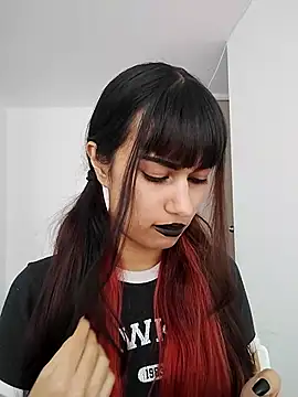 Little-Lucifer online show from October 2, 2025, 7:39 pm