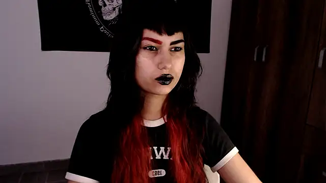 Little-Lucifer online show from January 14, 2026, 10:02 pm